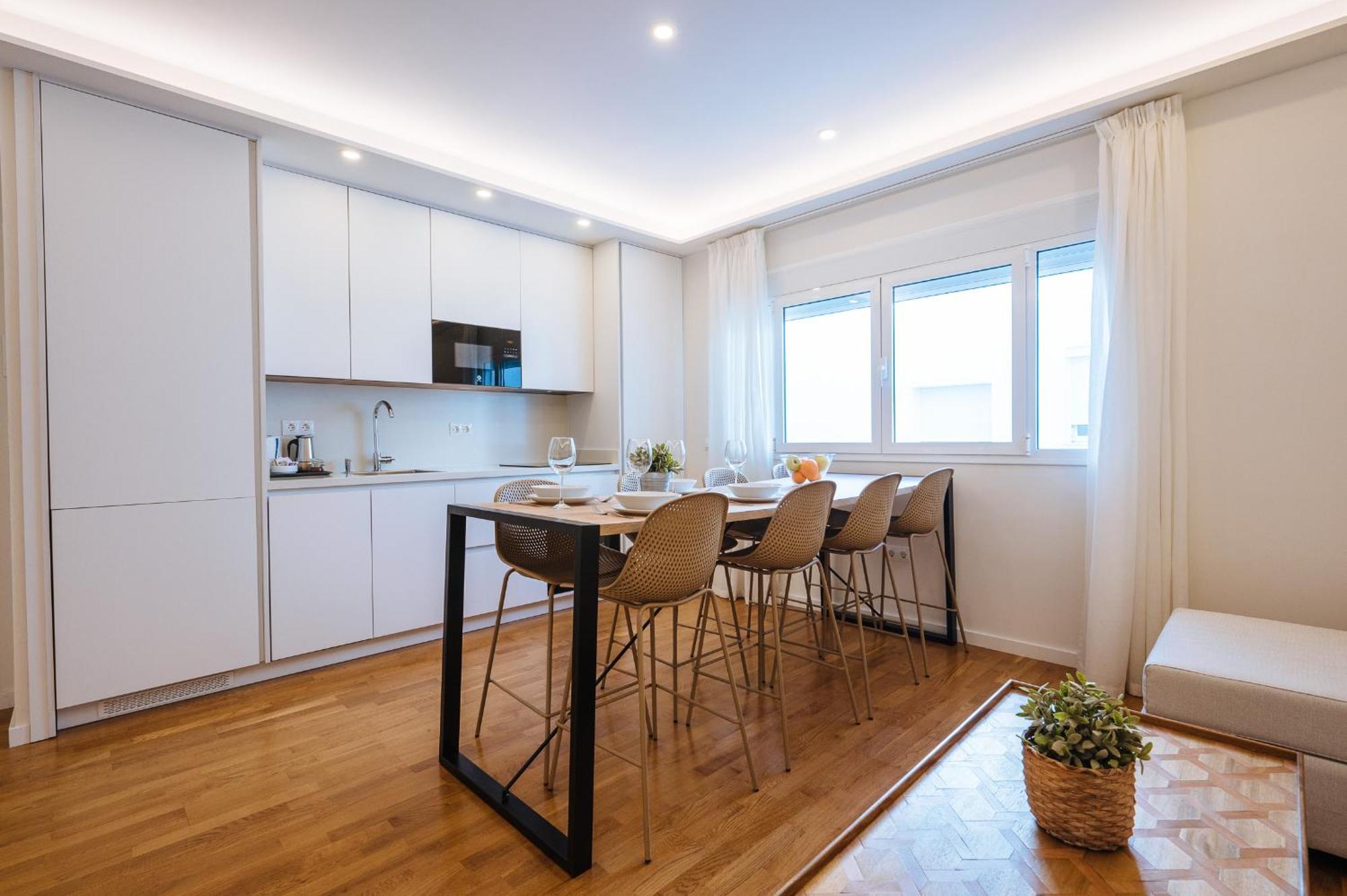 The Zentral Suites & Apartments Севиля Екстериор снимка
