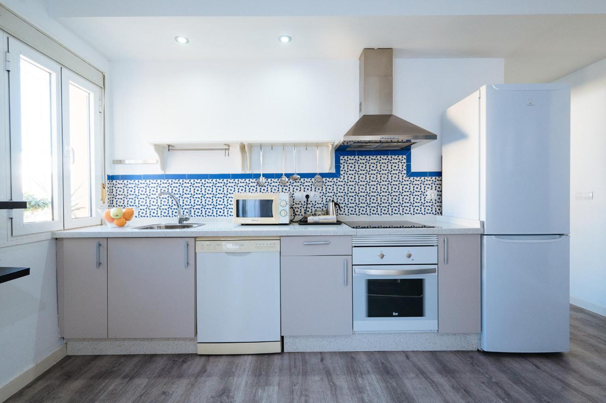 The Zentral Suites & Apartments Севиля Екстериор снимка