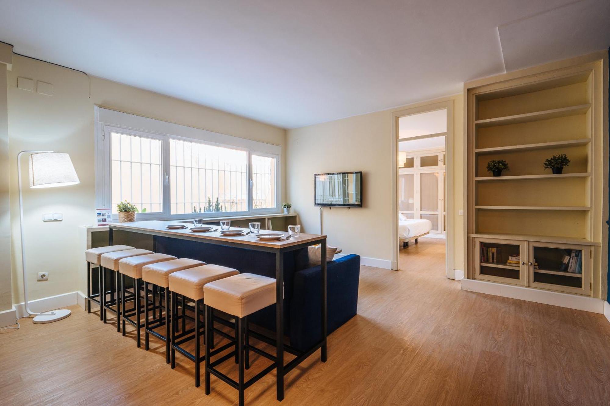 The Zentral Suites & Apartments Севиля Екстериор снимка
