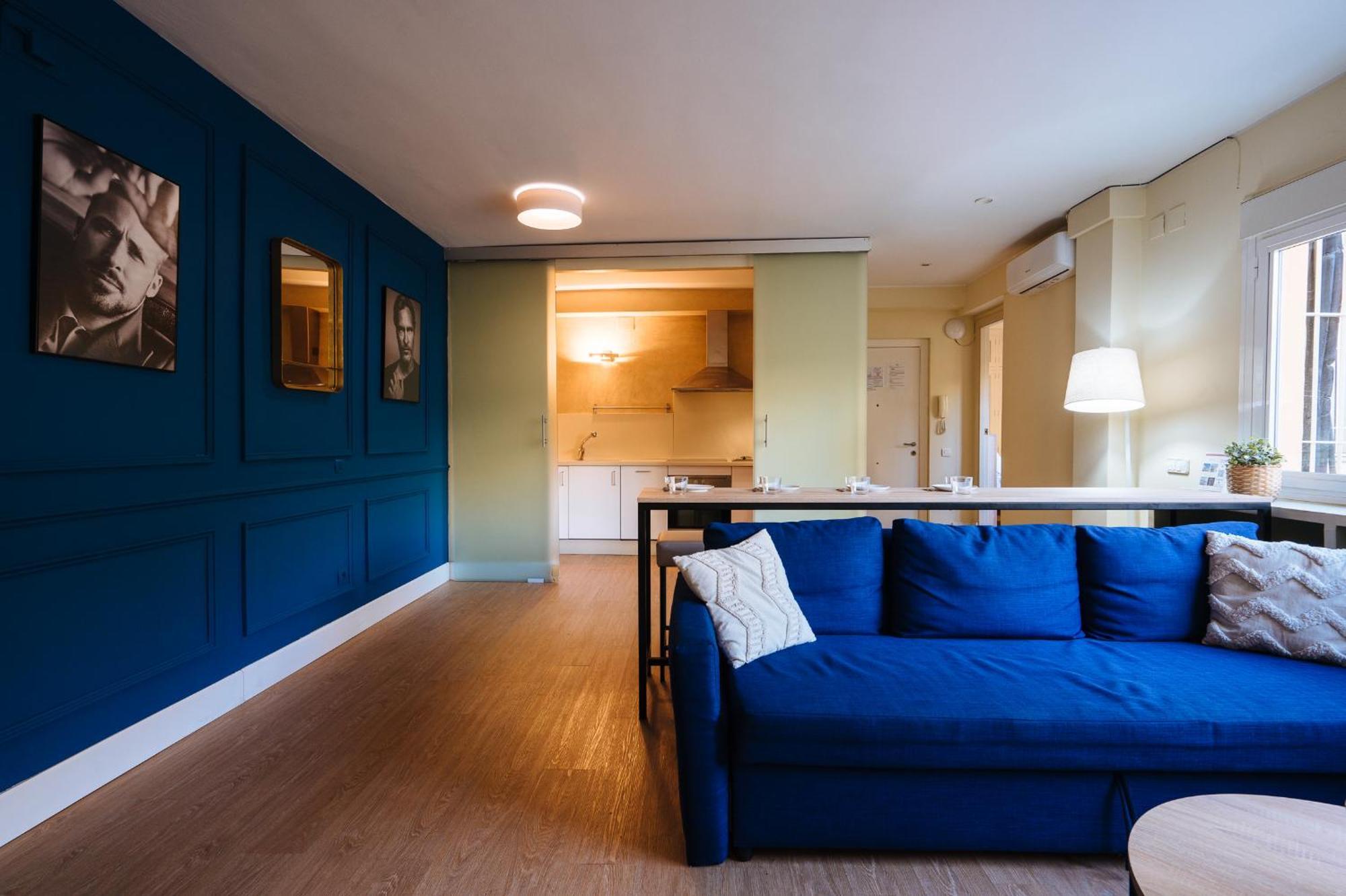 The Zentral Suites & Apartments Севиля Екстериор снимка