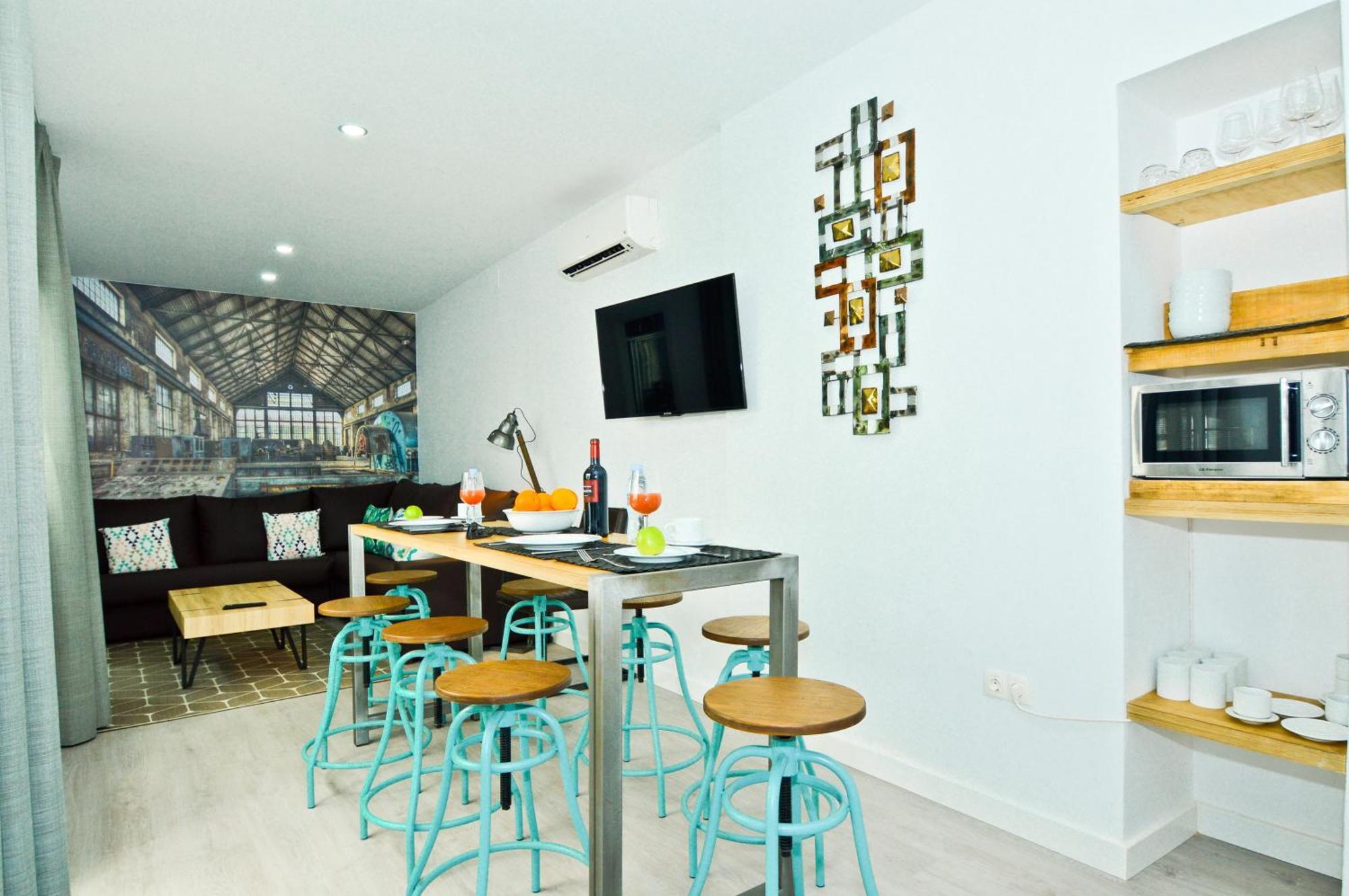 The Zentral Suites & Apartments Севиля Екстериор снимка